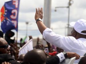 A la veille du début de l'ouverture officielle de la campagne en RDC, Martin Fayulu, le candidat de la coalition Lamuka, a fait son retour à Kinshasa, mercredi 21 novembre 2018.