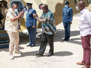Chatter as Uhuru is received by Matiang'i, Ruto in Manyani